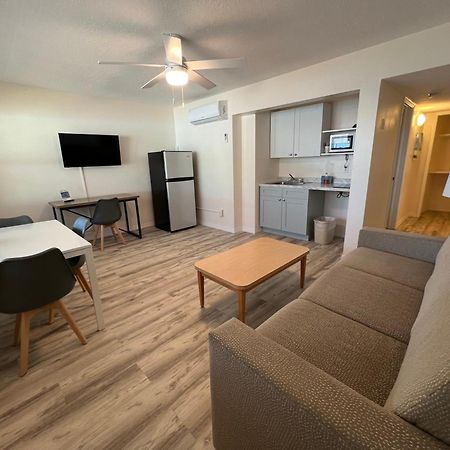 Beachside Resort Motel St. Pete Beach Eksteriør billede