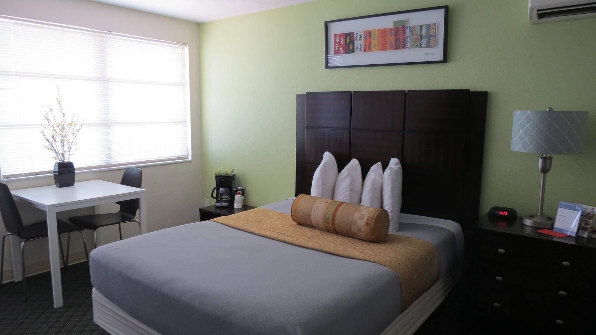 Beachside Resort Motel St. Pete Beach Eksteriør billede
