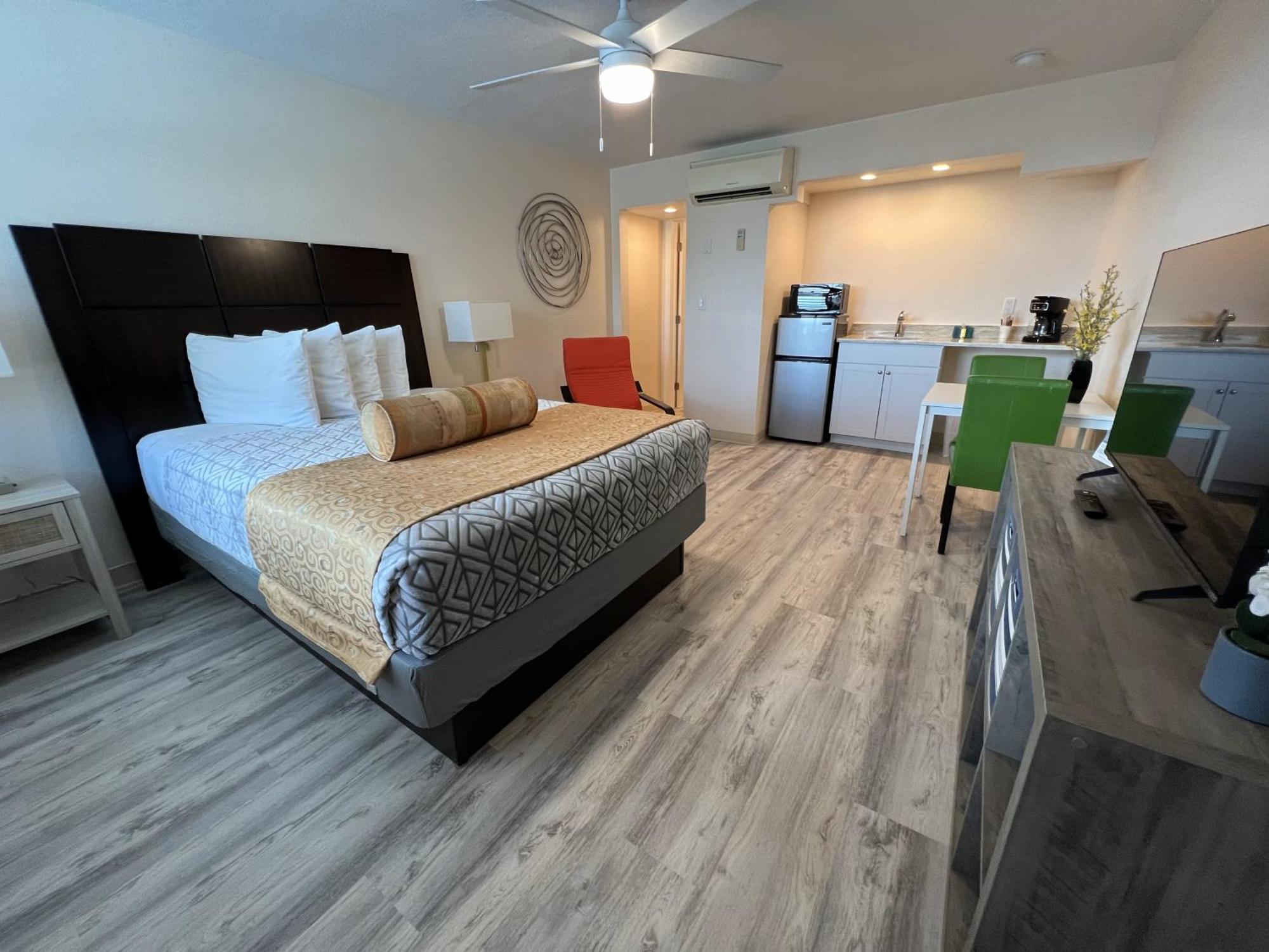 Beachside Resort Motel St. Pete Beach Eksteriør billede