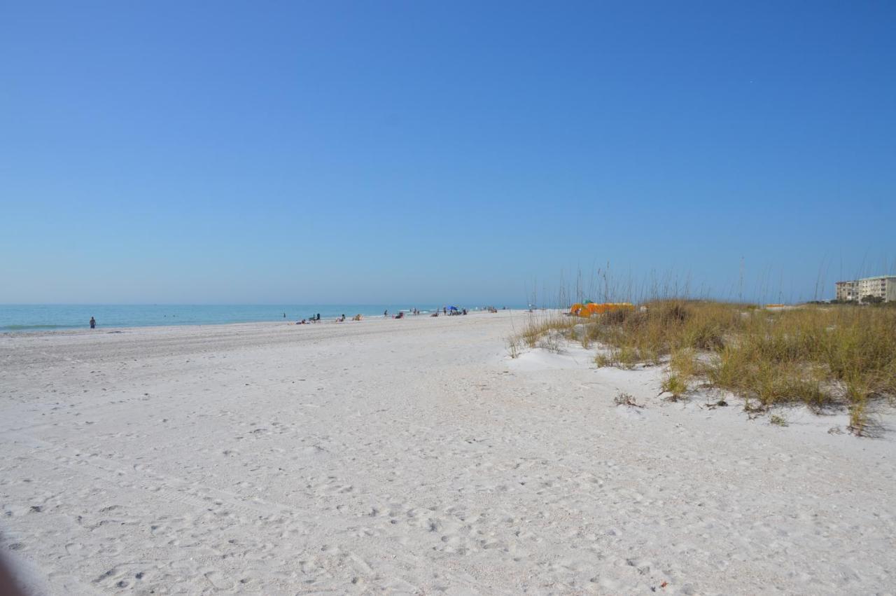 Beachside Resort Motel St. Pete Beach Eksteriør billede