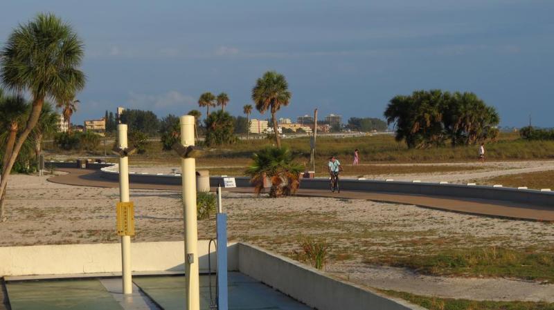 Beachside Resort Motel St. Pete Beach Eksteriør billede